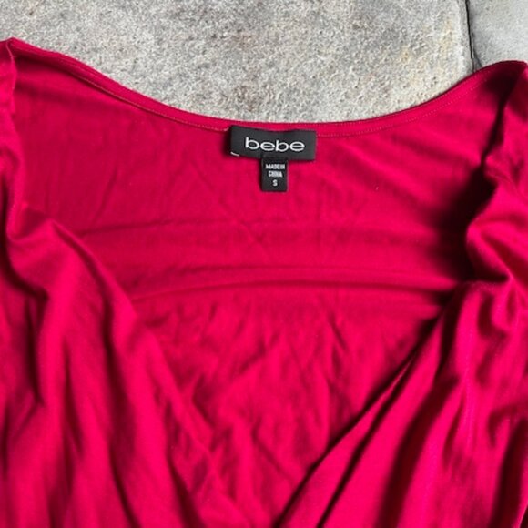 Bebe Red Bell Sleeve Wrap Blouse Top Size S Soft Buttery Cold Shoulder Boho Chic - Picture 2 of 7